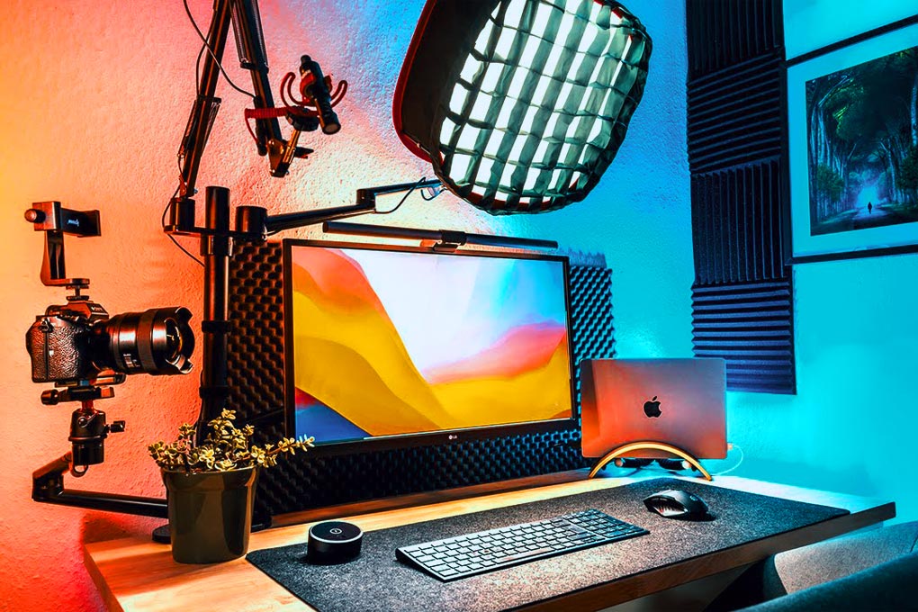 Professional-home-studio-setup-for-audiovisual-production. Professional-home-studio-setup-for-audiovisual-production.